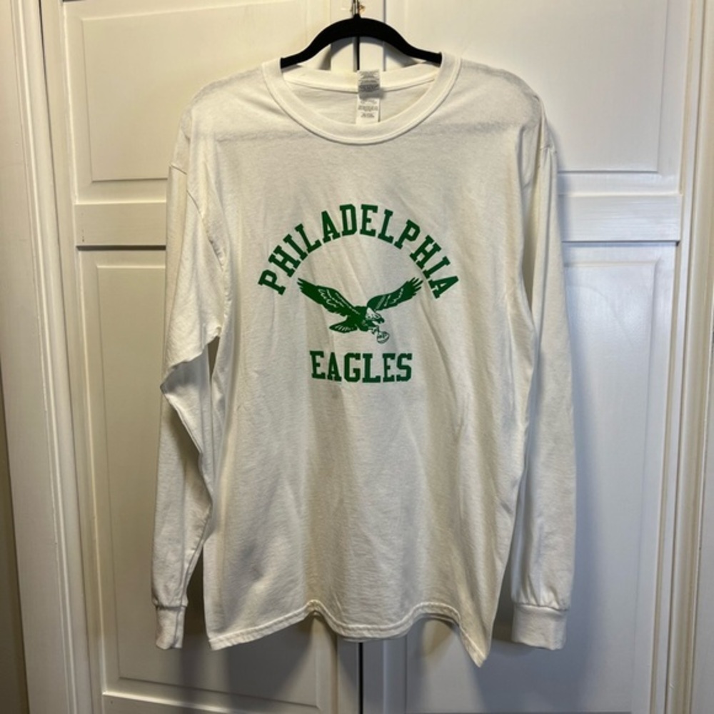 Philadelphia Eagles Long Sleeve T-Shirt With WENTZ 11 On The Back Size Men Large